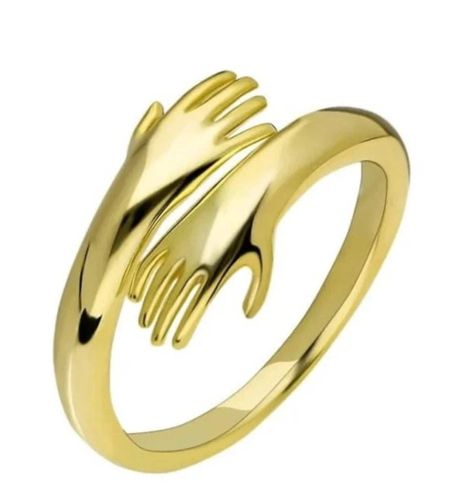 Sarılan Çelik Yüzük