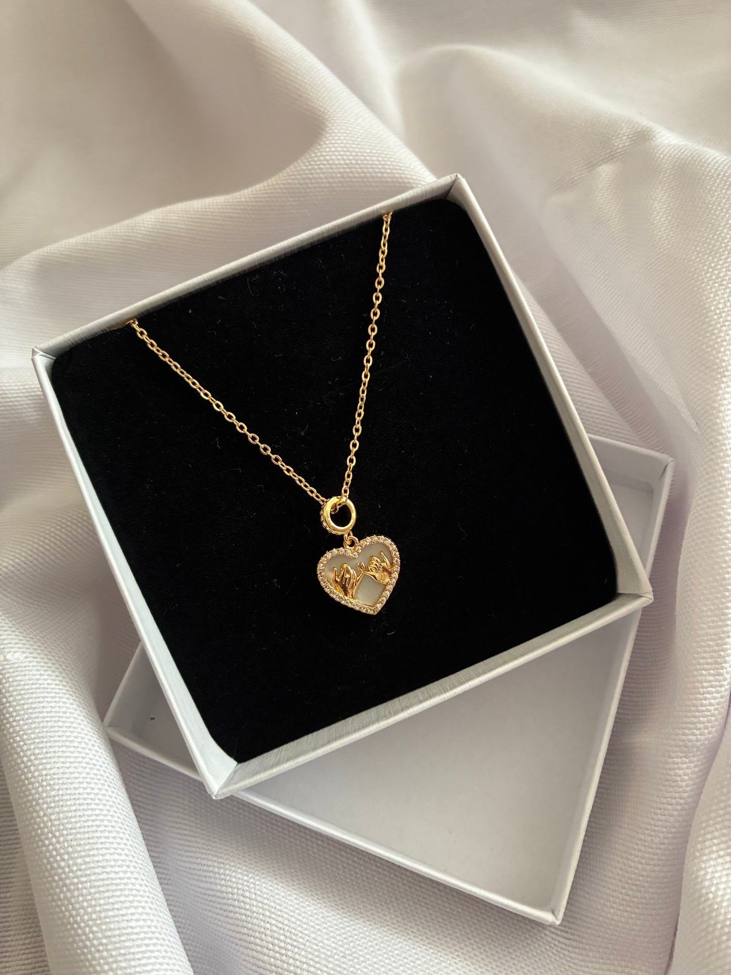 Arkadaşlık Kolyesi